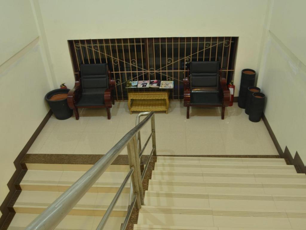 קאליבו The Premiere Business Hotel מראה חיצוני תמונה