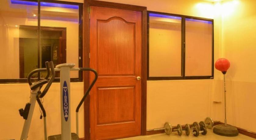 קאליבו The Premiere Business Hotel מראה חיצוני תמונה